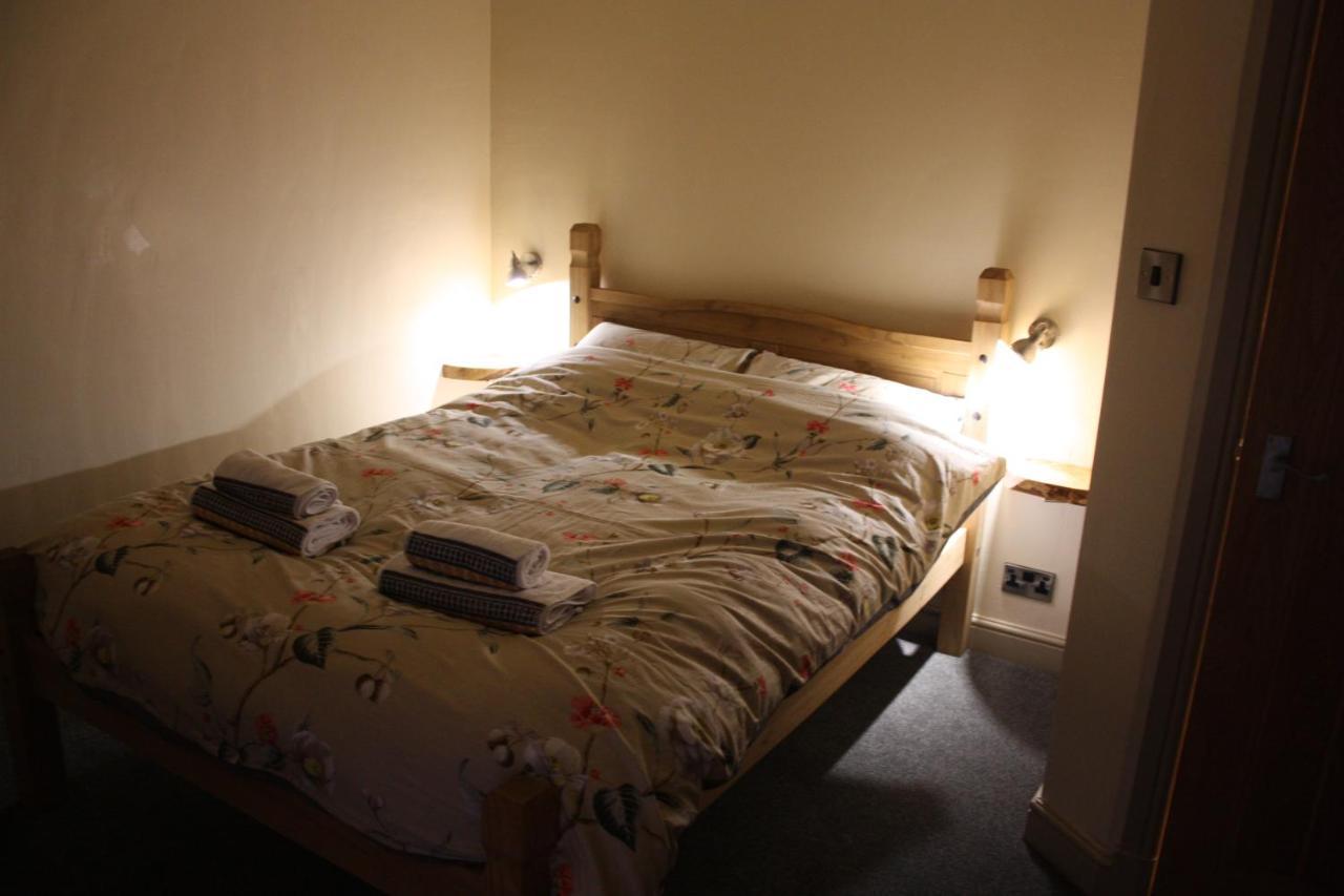 Cowling Squirrel Cottage מראה חיצוני תמונה